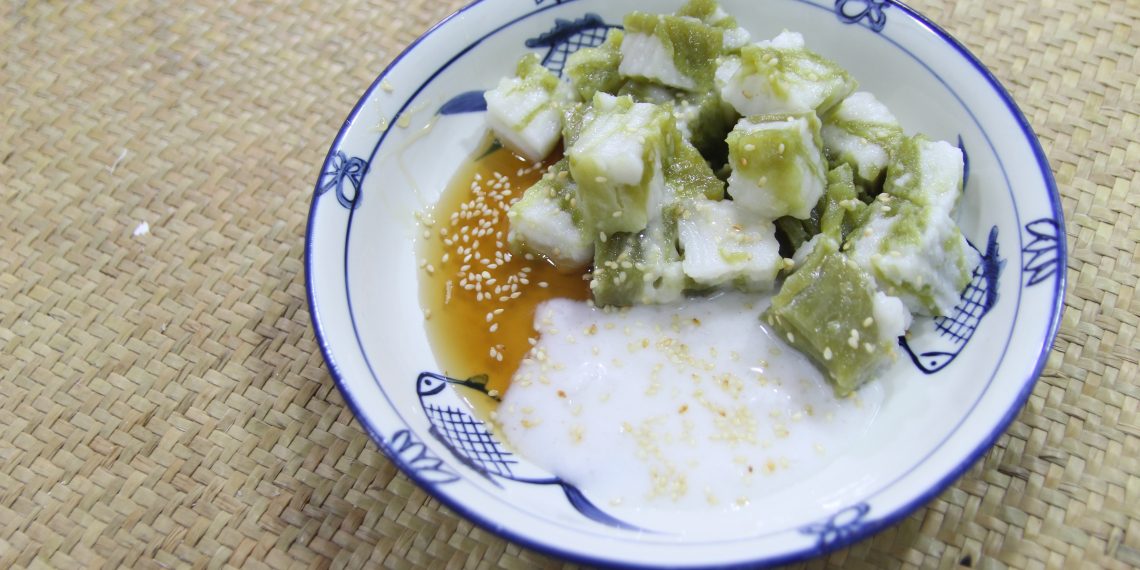 Cách làm bánh đúc lá dứa