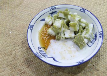 Cách làm bánh đúc lá dứa